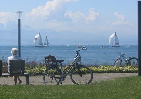 Ein Bild, das Himmel, Gras, drau�en, Wasser enth�lt.

Automatisch generierte Beschreibung